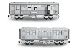 LEGO 10025-1 Santa Fe Cars - Set I (mail or baggage car) — 326 pieces, released 2002