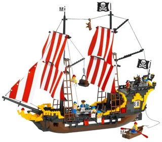 LEGO 10040-1 Black Seas Barracuda — 916 pieces, released 2002
