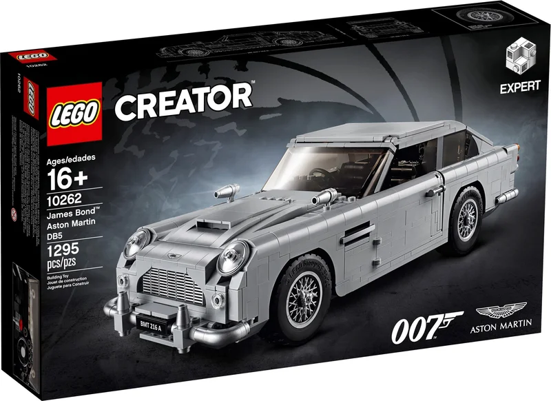 James Bond Aston Martin DB5 - View 2