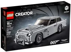 James Bond Aston Martin DB5 - View 2