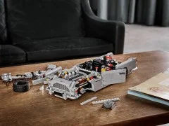 James Bond Aston Martin DB5 - View 8