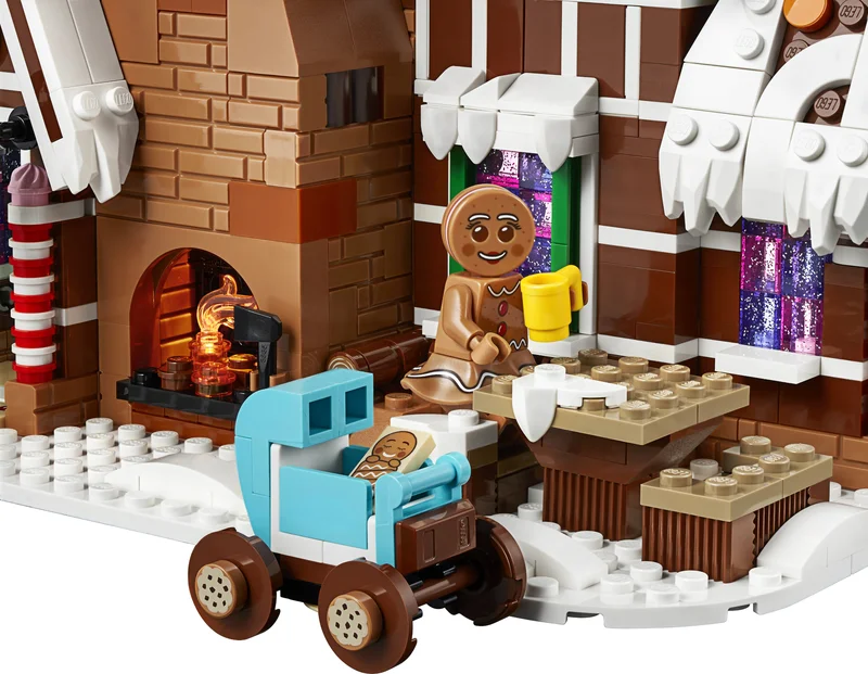 Gingerbread House - View 7