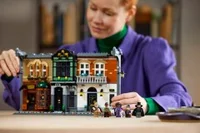 Sherlock Holmes: Book Nook - View 7