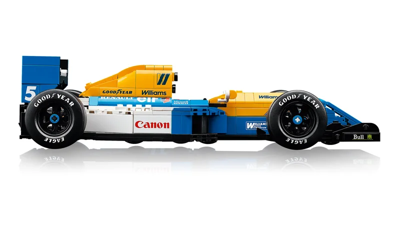 Williams Racing FW14B & Nigel Mansell - View 6