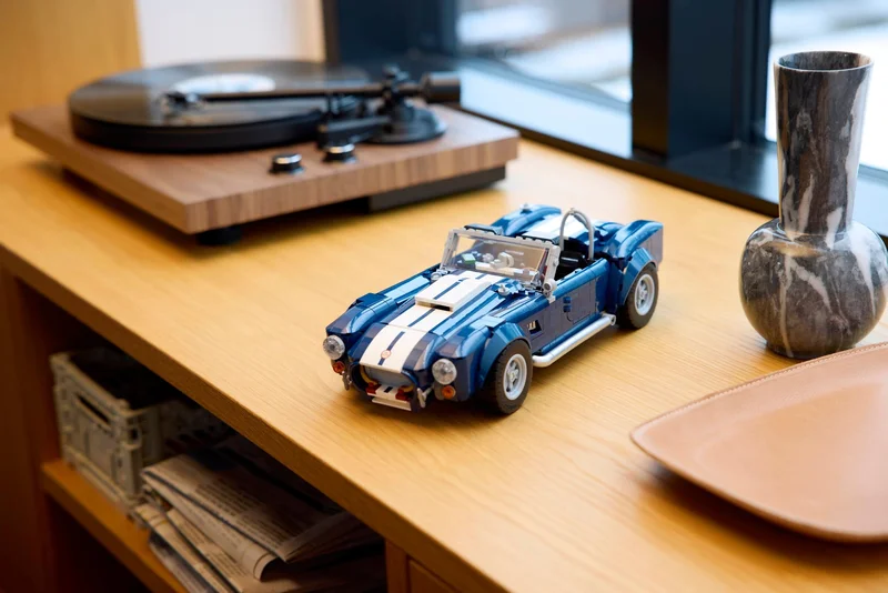 Shelby Cobra 427 S/C - View 9