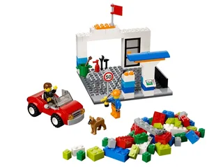 LEGO 10659-1 Blue Suitcase — 152 pieces, Make & Create theme