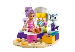 Gabby & MerCat's Ship & Spa - View 4