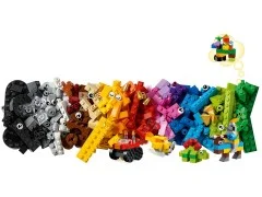 Basic Brick Set - View 3