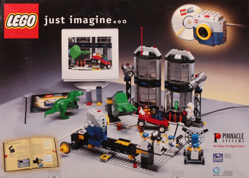 Steven Spielberg Moviemaker Set - View 2