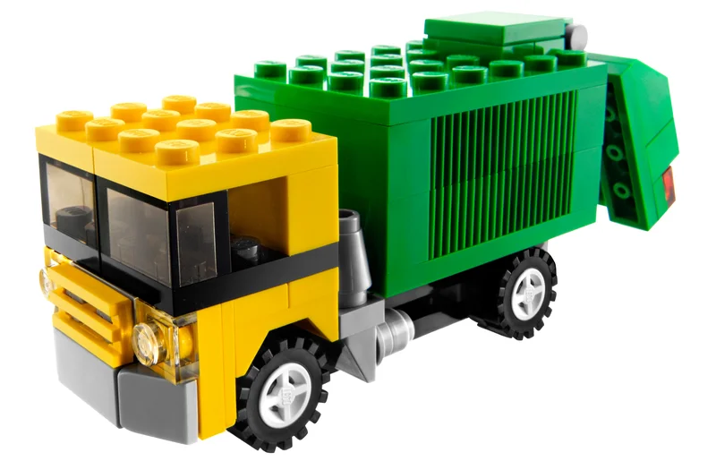 Garbage Truck - View 3