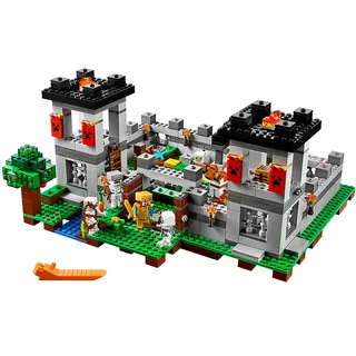 LEGO 21127-1 The Fortress — 984 pieces, released 2016