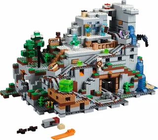 LEGO 21137-1 The Mountain Cave — 2863 pieces, released 2017