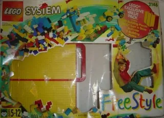 LEGO 2146-1 Freestyle with Storage Case — 819 pieces, Freestyle theme