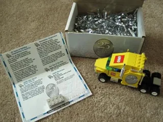 LEGO 2148-2 LEGO Truck [Toy Fair 1998 25th Anniversary Edition] — 105 pieces, Town theme