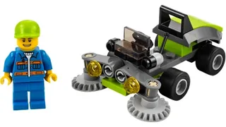 LEGO 30224-1 Lawn Mower — 42 pieces, released 2013