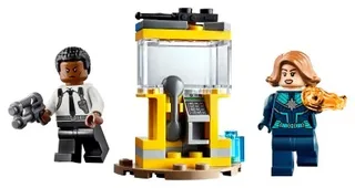 LEGO 30453-1 Captain Marvel and Nick Fury — 32 pieces, released 2020