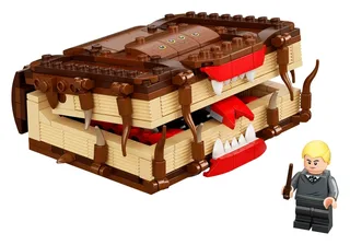LEGO 30628-1 The Monster Book of Monsters — 320 pieces, released 2020