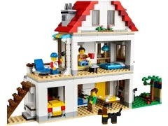 Modular Family Villa - View 4