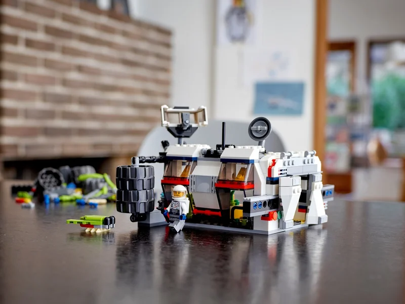 Space Rover Explorer - View 4