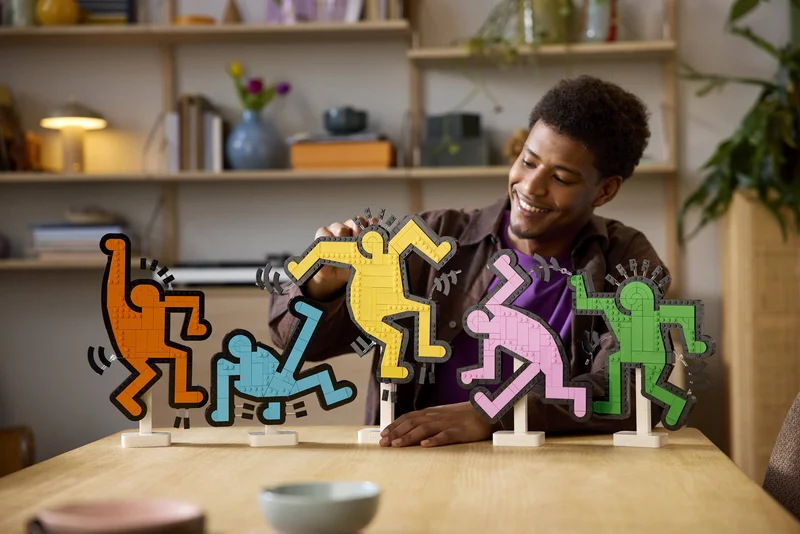 Keith Haring - Dancing Figures - View 5