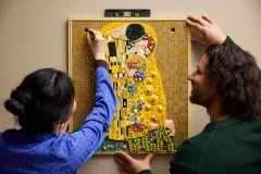 Gustav Klimt – The Kiss - View 7