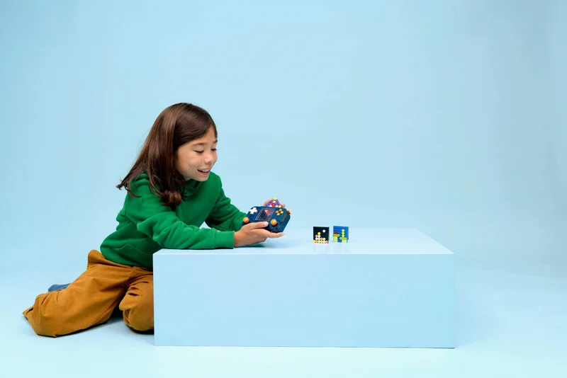 Retro Gaming Console - View 7