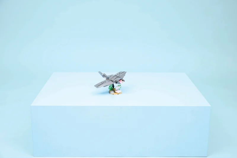 Fierce Shark with a Treasure Chest - View 7