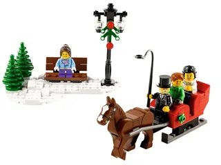 LEGO 3300014-1 Holiday Set — 109 pieces, released 2012