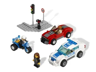 LEGO 3648-1 Police Chase — 173 pieces, released 2011