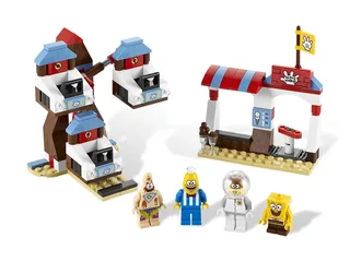 LEGO 3816-1 Glove World — 169 pieces, released 2011