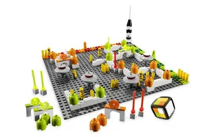 LEGO 3842-1 Lunar Command — 277 pieces, released 2009