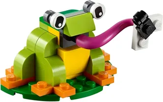 LEGO 40326-1 Frog — 39 pieces, released 2019
