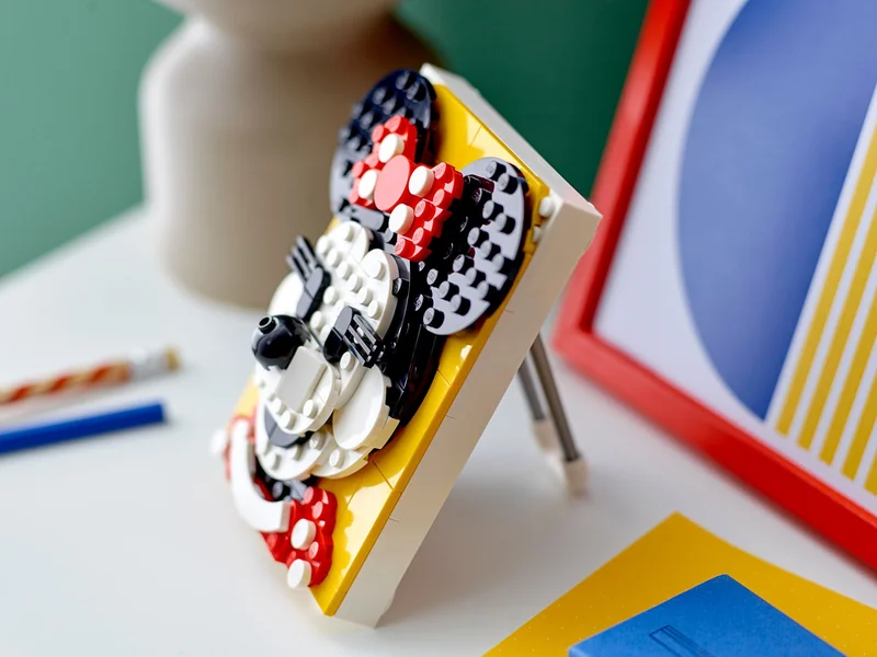 Minnie Mouse - View 5