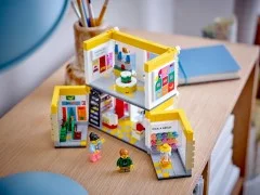 Lego Brand Store - View 7
