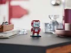 Iron Man MK5 Figure - View 4