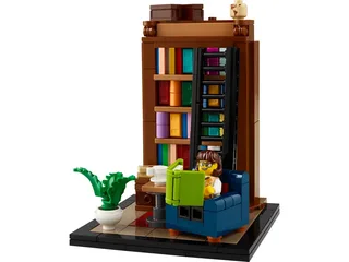 LEGO 40698-1 Books Are My Passion — 285 pieces, released 2024