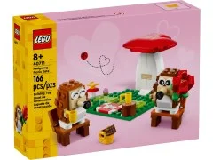 Hedgehog Picnic Date - View 2