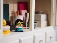 Mirabel Madrigal - View 5