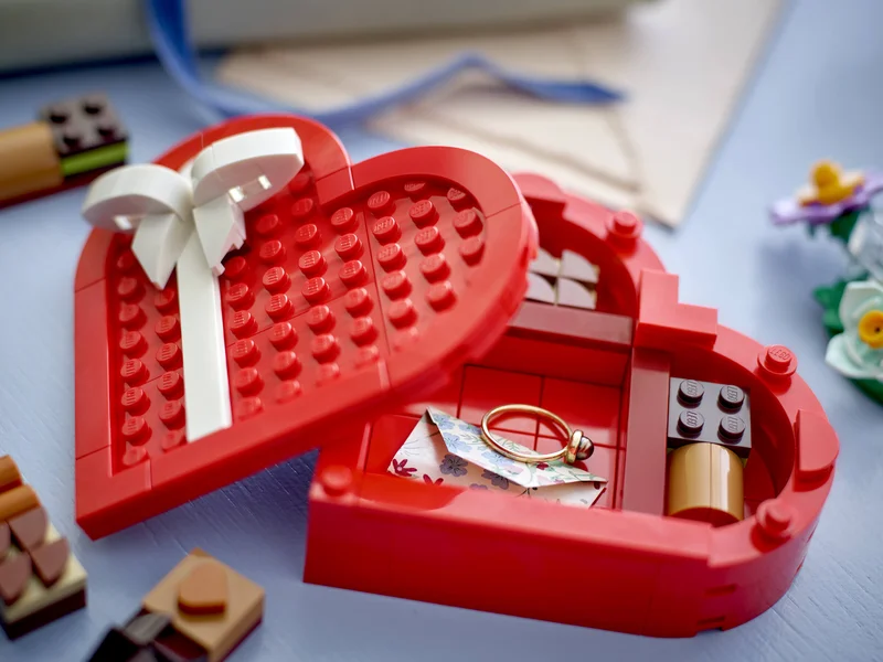 Celebration Series: Valentine's Day Box - View 3