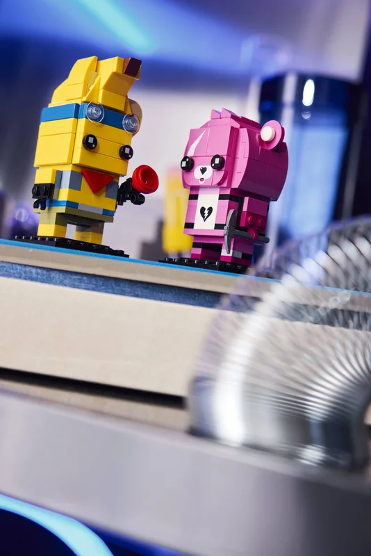 Adventure Peely & Cuddle Team Leader - View 3