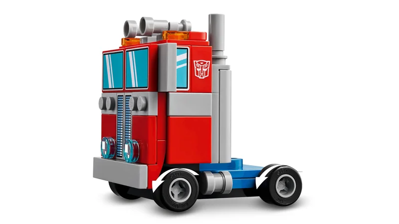 Optimus Prime Robot & Vehicle - View 3