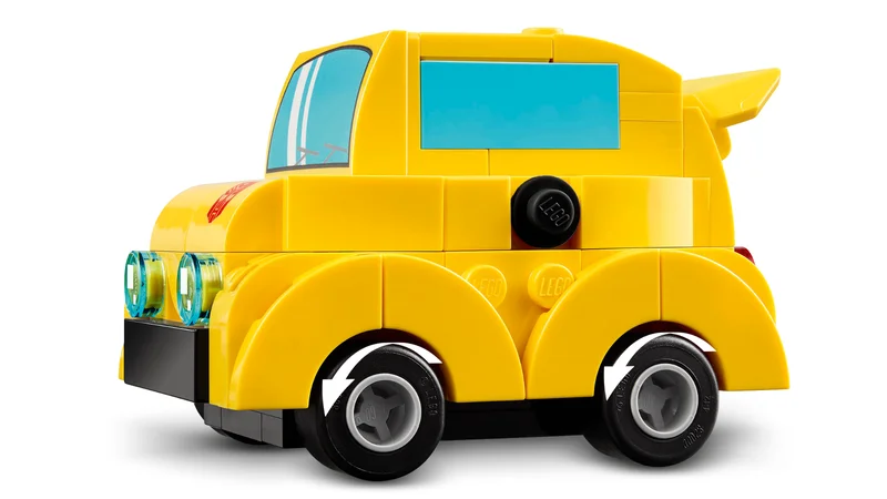 Bumblebee Robot & Vehicle - View 3