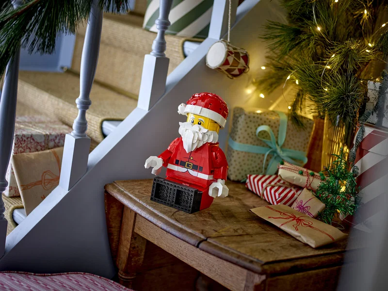Up-Scaled Santa Minifigure - View 5