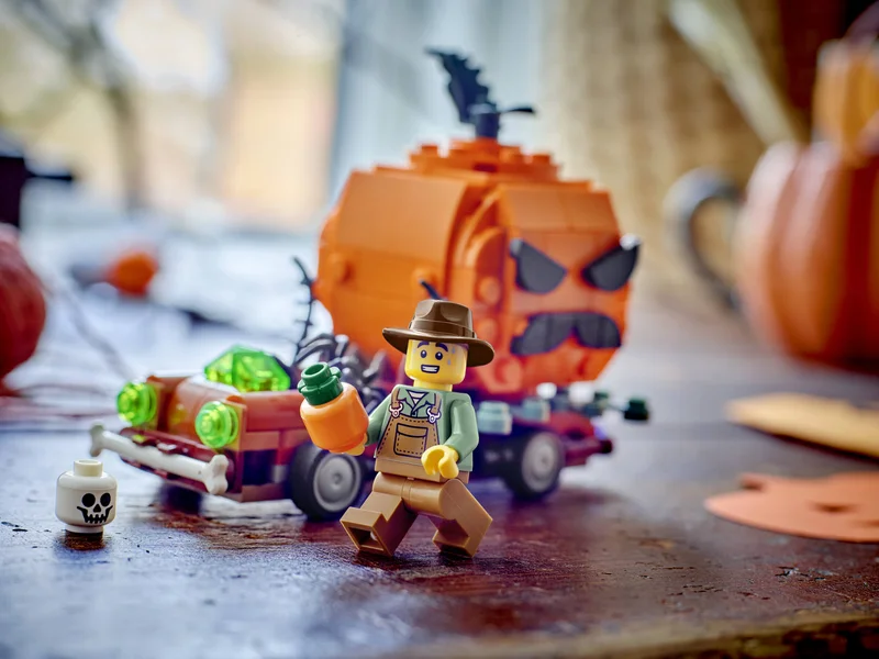 Jack-o'-Lantern Pickup Truck - View 7