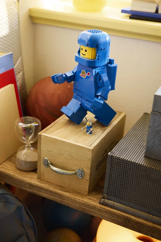 Up-Scaled Blue Astronaut Minifigure - View 7