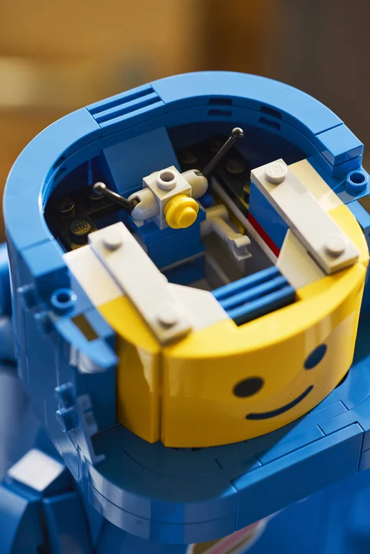 Up-Scaled Blue Astronaut Minifigure - View 8