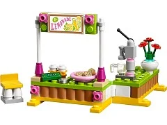 Mia's Lemonade Stand - View 3