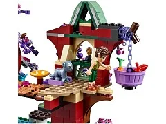 The Elves' Treetop Hideaway - View 5