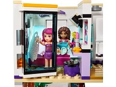 Livi's Pop Star House - View 3