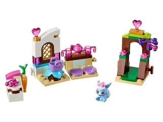 LEGO 41143-1 Berry's Kitchen — 61 pieces, released 2017